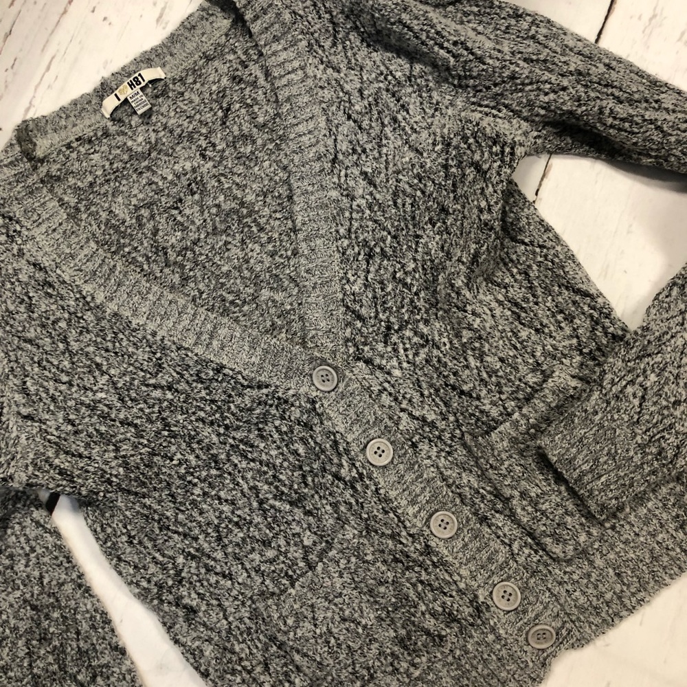 I❤️ H81 Women’s Gray Cardigan Sweater